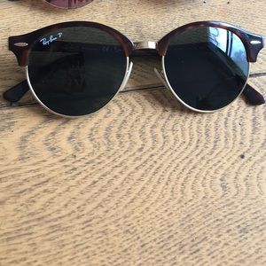 BARELY WORN RAY BANS